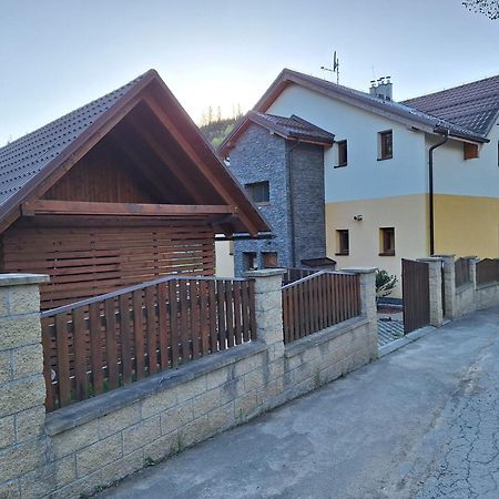 מקוב Vila Pohoda Javorniky S Rozlahlym Pozemkom מראה חיצוני תמונה