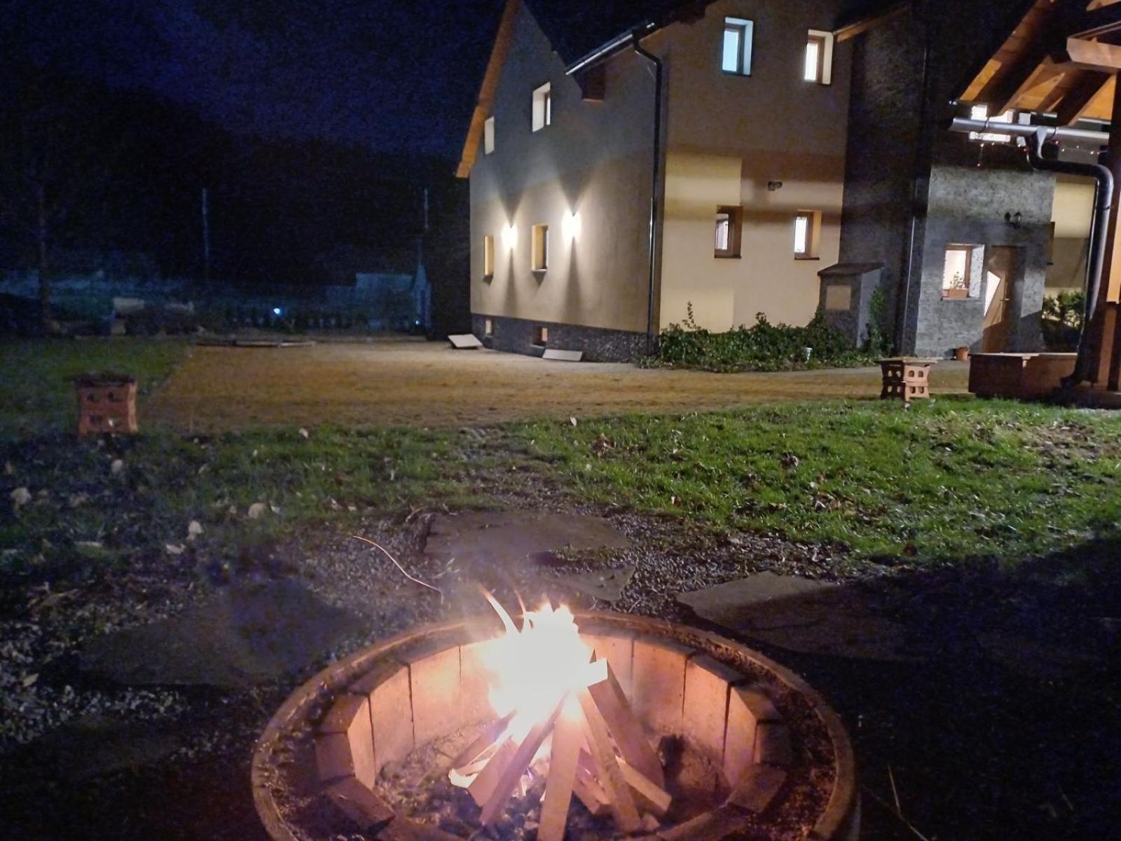 מקוב Vila Pohoda Javorniky S Rozlahlym Pozemkom מראה חיצוני תמונה